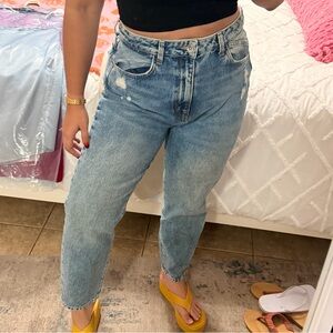 Zara Blue Denim Jeans mom fit high rise